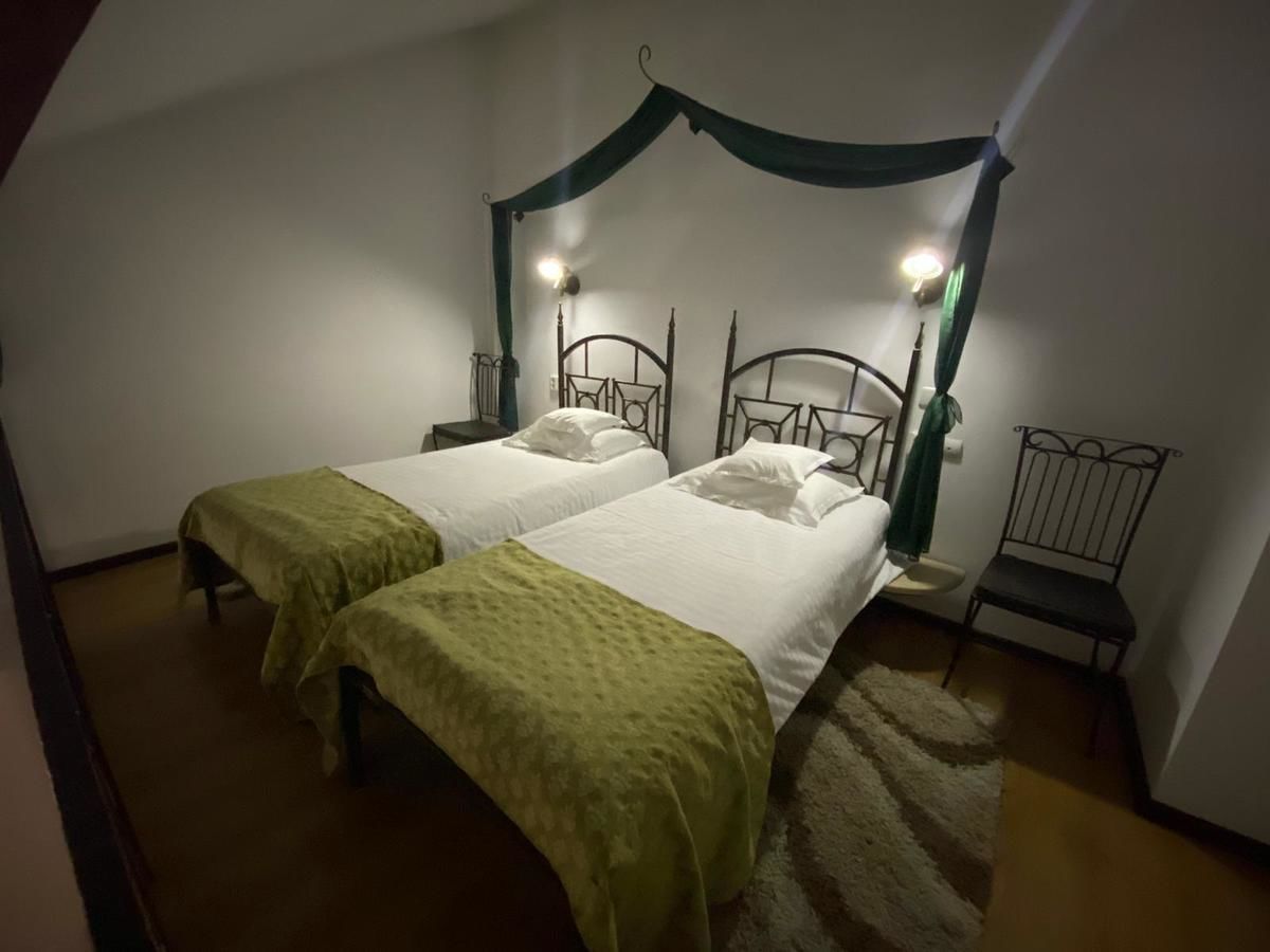 Отель Hotel Hanul Fullton Клуж-Напока
