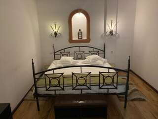 Отель Hotel Hanul Fullton Клуж-Напока Стандартный двухместный номер с 1 кроватью-3
