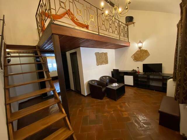 Отель Hotel Hanul Fullton Клуж-Напока-7
